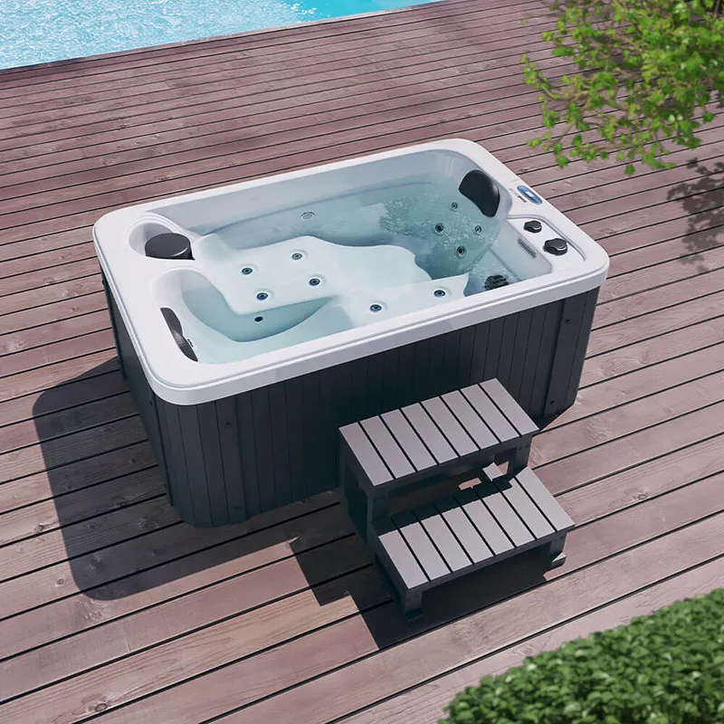 Outdoor Whirlpool HORIZON.